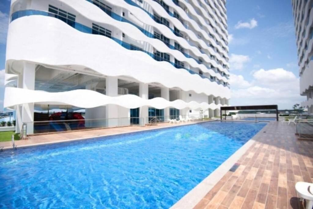 דירות Malacca The Wave - Kota Laksamana -- Pool View -- 6 Pax מראה חיצוני תמונה